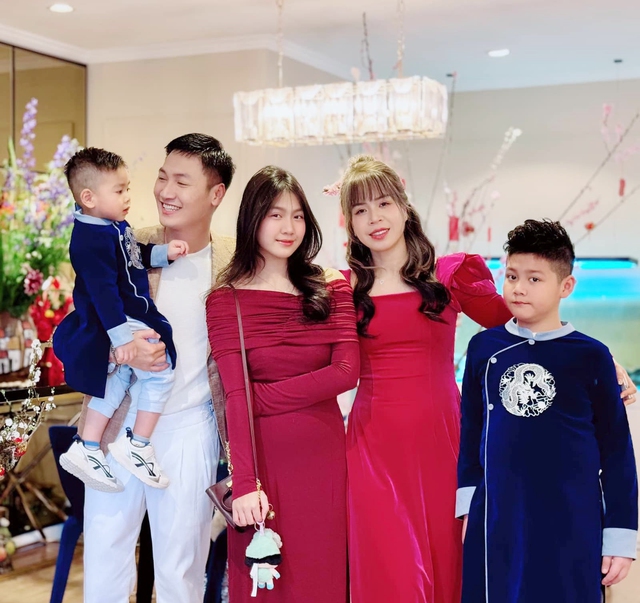 Nhan sắc tuổi 16 của "bé Chíp", con gái diễn viên Mạnh Trường thu hút sự chú ý - Ảnh 11.