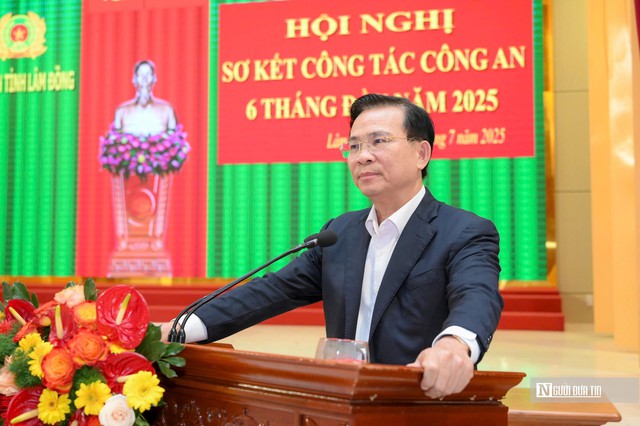 Lãnh đạo tỉnh Lâm Đồng: Công an phải làm gương xây dựng đô thị không còi xe, không khói thuốc - Ảnh 2.