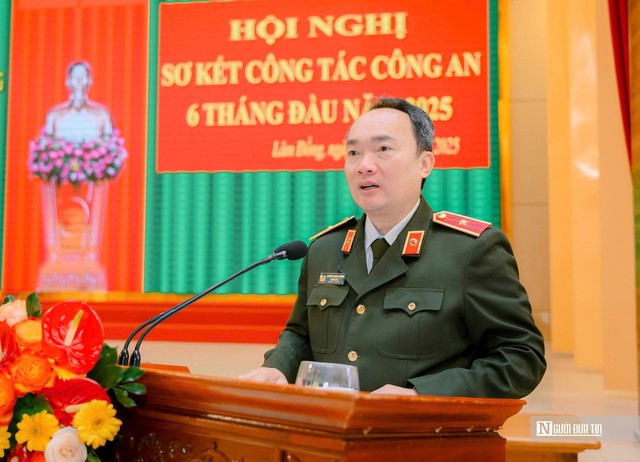 Lãnh đạo tỉnh Lâm Đồng: Công an phải làm gương xây dựng đô thị không còi xe, không khói thuốc - Ảnh 3.
