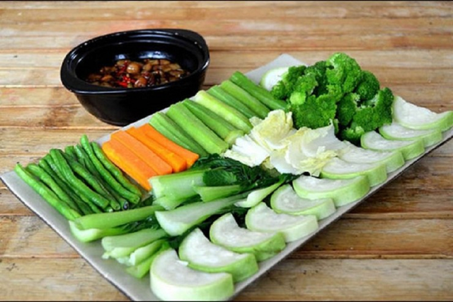 Luộc rau cứ cho thêm thứ này vào nồi, xanh mướt ''thơm ngon hết ý'' chuẩn nhà hàng- Ảnh 1. Luộc rau cứ cho thêm thứ này vào nồi, xanh mướt ''thơm ngon hết ý'' chuẩn nhà hàng- Ảnh 1.