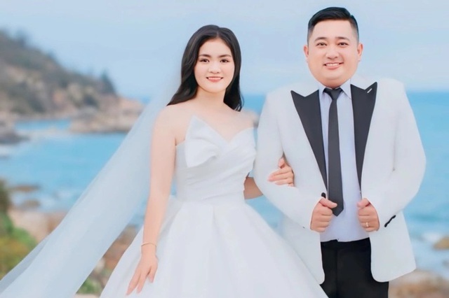 "Thằng Cò" Phùng Ngọc xác nhận ly hôn sau một năm kết hôn - Ảnh 1. "Thằng Cò" Phùng Ngọc xác nhận ly hôn sau một năm kết hôn - Ảnh 1.