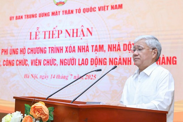 Tiếp nhận 82 tỷ đồng ủng hộ chương trình "xóa nhà tạm, nhà dột nát" từ ngành ngân hàng- Ảnh 3. Tiếp nhận 82 tỷ đồng ủng hộ chương trình "xóa nhà tạm, nhà dột nát" từ ngành ngân hàng- Ảnh 3.