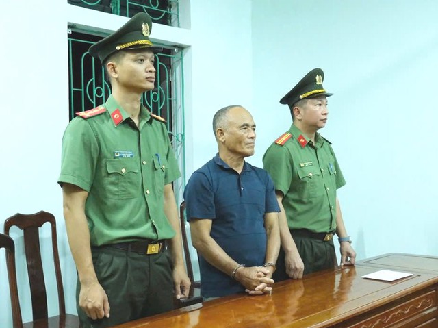 Hà Tĩnh: Khởi tố, bắt tạm giam đối tượng đăng thông tin xuyên tạc trên mạng xã hội - Ảnh 1.