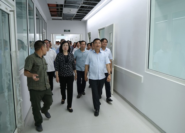 Báo cáo Thủ tướng việc xử lý vướng mắc dự án cơ sở 2 Bệnh viện Bạch Mai, Việt Đức trước 20/7- Ảnh 1. Báo cáo Thủ tướng việc xử lý vướng mắc dự án cơ sở 2 Bệnh viện Bạch Mai, Việt Đức trước 20/7- Ảnh 1.