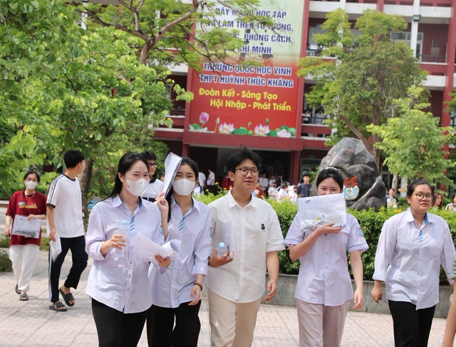 Lộ diện thí sinh thủ khoa khối C00 đến từ Nghệ An  - Ảnh 1.