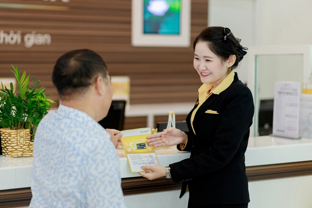 BAC A BANK ưu đãi phí giao dịch ngoại tệ, tri ân chủ thẻ tín dụng - Ảnh 2.