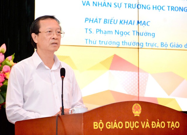 Cần ban hành 3 Nghị định và 12 Thông tư hướng dẫn thi hành Luật Nhà giáo - Ảnh 1.