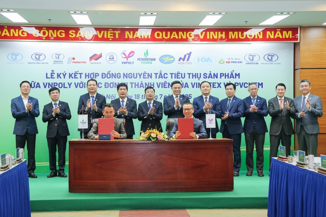 Petrovietnam - VINATEX tạo sự bền vững trong chuỗi cung ứng “hóa chất - xơ sợi - dệt may” - Ảnh 8.