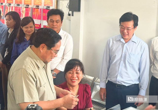 Thủ tướng Phạm Minh Chính: Đổi mới hành chính, không để người dân gặp khó- Ảnh 1.