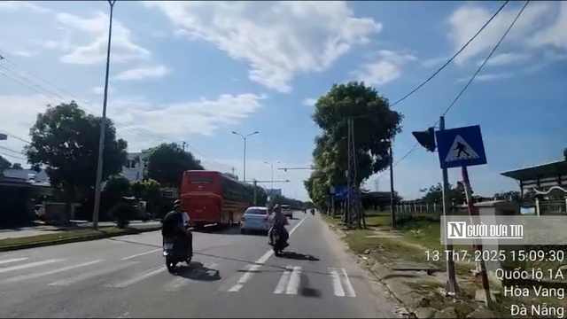 Đà Nẵng: Cần dứt điểm xử lý nạn "xe dù, bến cóc"- Ảnh 4. Đà Nẵng: Cần dứt điểm xử lý nạn "xe dù, bến cóc"- Ảnh 4.