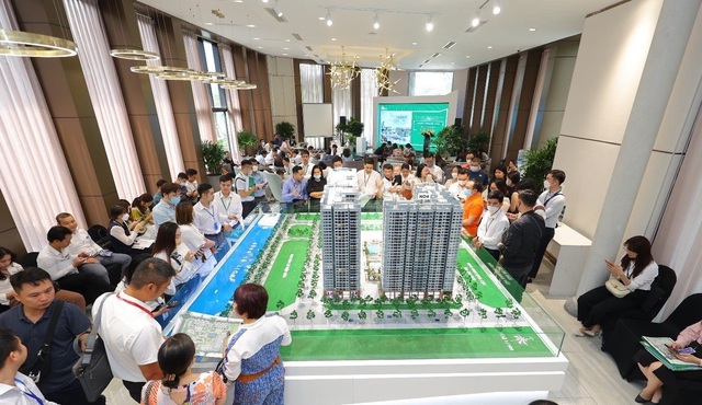 Người trẻ mua nhà - Bài 3: Không phải cuộc chơi cá nhân, cần "bàn tay" Nhà nước và thị trường - Ảnh 1.