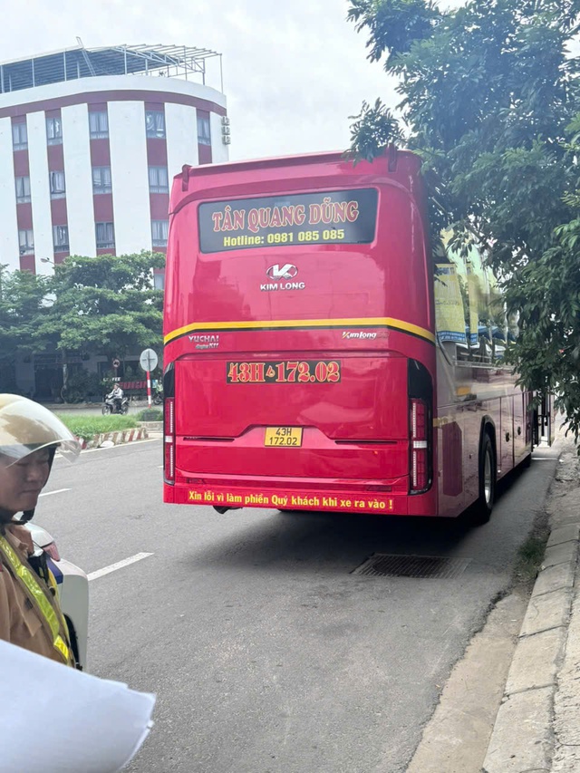 Đà Nẵng: Yêu cầu Tân Quang Dũng chấm dứt tình trạng "bến cóc" tại văn phòng công ty- Ảnh 3. Đà Nẵng: Yêu cầu Tân Quang Dũng chấm dứt tình trạng "bến cóc" tại văn phòng công ty- Ảnh 3.