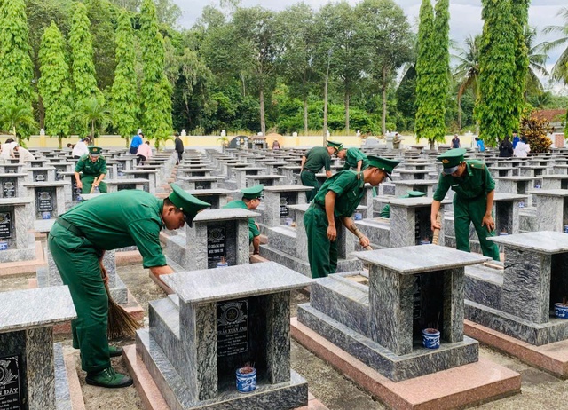 Gia Lai: Đồn Biên phòng Tam Quan Nam tổ chức chuỗi hoạt động tri ân nhân Ngày Thương binh - Liệt sĩ - Ảnh 2.