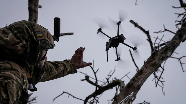 Ukraine có kế hoạch đổi UAV lấy vũ khí Mỹ, trị giá có thể lên tới 30 tỷ USD- Ảnh 1. Ukraine có kế hoạch đổi UAV lấy vũ khí Mỹ, trị giá có thể lên tới 30 tỷ USD- Ảnh 1.