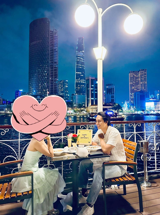 "Nữ hoàng phim xưa" diện áo dài cưới đỏ, úp mở chuyện lên xe hoa cùng bạn trai tin đồn kém 9 tuổi? - Ảnh 4.