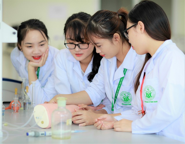 ĐBQH: Bỏ bắt buộc kiểm định chương trình đào tạo cần cân nhắc thận trọng - Ảnh 2.