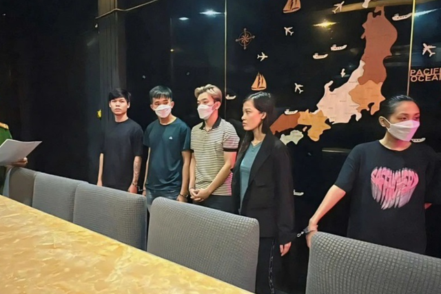 Trả hồ sơ vụ chủ và nhân viên nhà hàng Nari hành hung, làm nhục khách hàng- Ảnh 1.