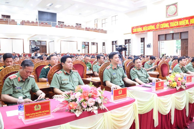 Bộ Công an hỗ trợ 3 tỉnh Tây Nguyên xây dựng 6.370 ngôi nhà cho người nghèo - Ảnh 4.