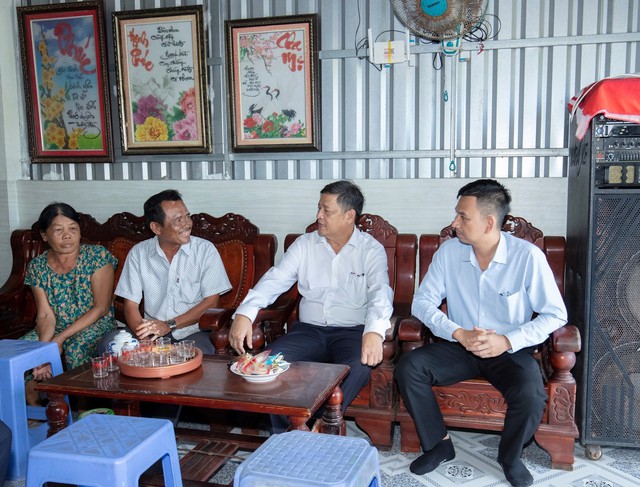 PVCFC chung tay cùng Cà Mau xây dựng nông thôn mới: Xóa nhà tạm, thắp sáng miền quê - Ảnh 4. PVCFC chung tay cùng Cà Mau xây dựng nông thôn mới: Xóa nhà tạm, thắp sáng miền quê - Ảnh 4.