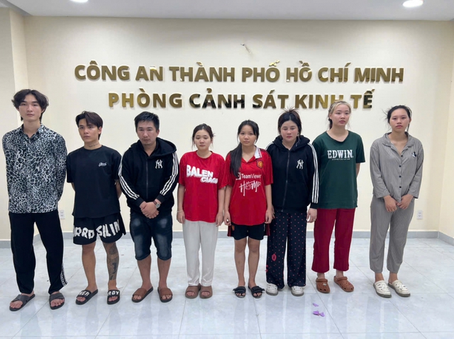 Quán bar phố Tây “phù phép” bóng cười thành cocktail, thu trăm tỷ đồng bất chính- Ảnh 1.