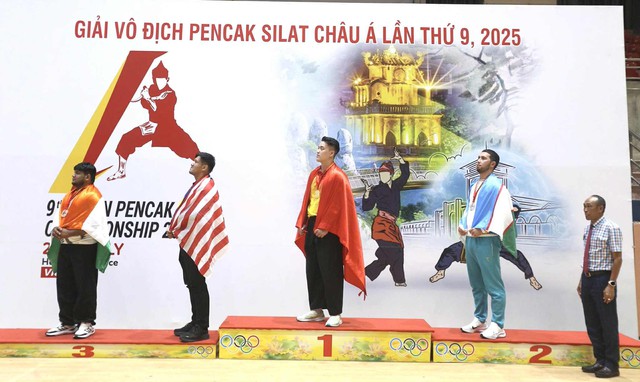 Lê Văn Toàn giành huy chương vàng Pencak Silat châu Á lần thứ 5 trong sự nghiệp- Ảnh 1. Lê Văn Toàn giành huy chương vàng Pencak Silat châu Á lần thứ 5 trong sự nghiệp- Ảnh 1.