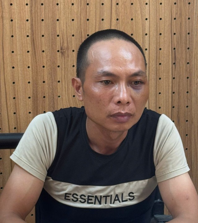 Bắt đối tượng dùng dao gây ra 3 vụ cướp của phụ nữ ở đoạn đường vắng- Ảnh 1. Bắt đối tượng dùng dao gây ra 3 vụ cướp của phụ nữ ở đoạn đường vắng- Ảnh 1.