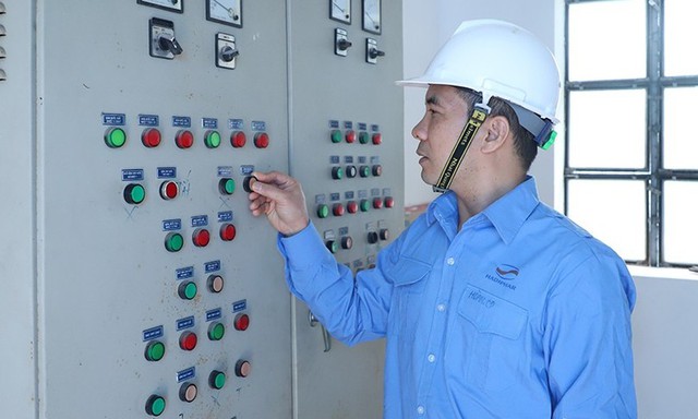 Hà Tĩnh: Người dân “bật” chế độ tiết kiệm điện giữa mùa nắng nóng- Ảnh 3. Hà Tĩnh: Người dân “bật” chế độ tiết kiệm điện giữa mùa nắng nóng- Ảnh 3.