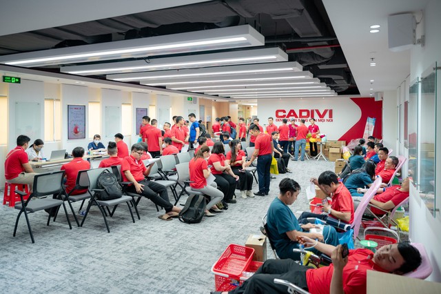 Tập đoàn GELEX tổ chức hiến máu tình nguyện nhân dịp kỷ niệm 35 năm thành lập- Ảnh 1. Tập đoàn GELEX tổ chức hiến máu tình nguyện nhân dịp kỷ niệm 35 năm thành lập- Ảnh 1.