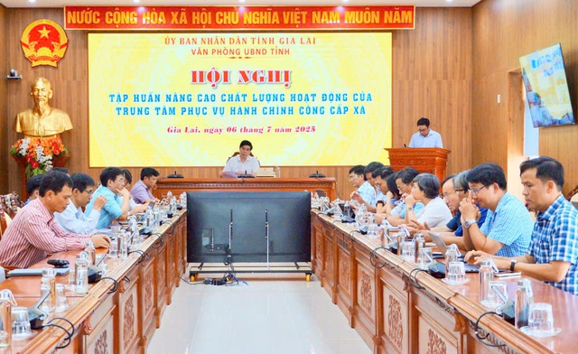 Gia Lai: Nâng cấp chất lượng phục vụ hành chính công cho chính quyền cấp xã- Ảnh 2. Gia Lai: Nâng cấp chất lượng phục vụ hành chính công cho chính quyền cấp xã- Ảnh 2.