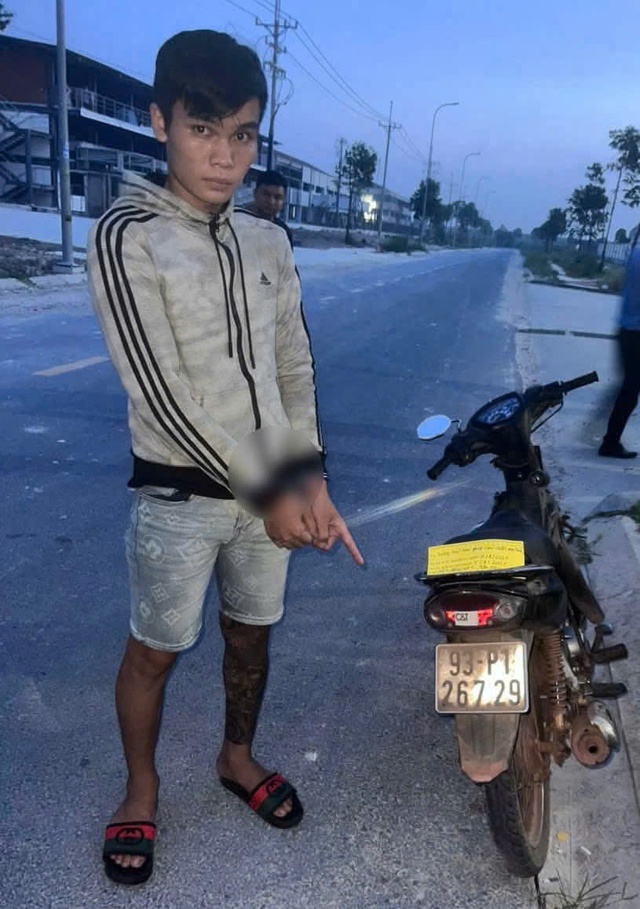 Bắt quả tang đối tượng mua bán cần sa trong KCN ở Đồng Nai- Ảnh 2. Bắt quả tang đối tượng mua bán cần sa trong KCN ở Đồng Nai- Ảnh 2.