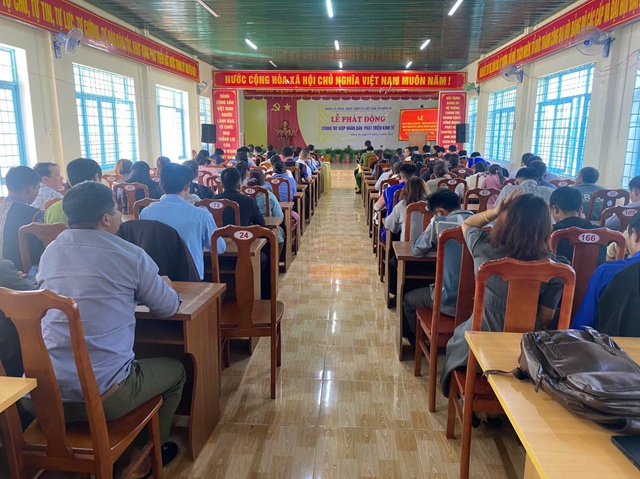 Quảng Ngãi: Hơn 1,8 tỷ đồng ủng hộ khôi phục sâm Ngọc Linh và cà phê ở Măng Ri- Ảnh 1. Quảng Ngãi: Hơn 1,8 tỷ đồng ủng hộ khôi phục sâm Ngọc Linh và cà phê ở Măng Ri- Ảnh 1.