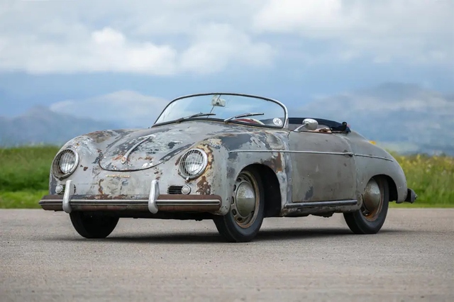 Porsche rỉ sét nằm trong kho hơn 60 năm được rao bán với giá 14 tỷ đồng- Ảnh 1. Porsche rỉ sét nằm trong kho hơn 60 năm được rao bán với giá 14 tỷ đồng- Ảnh 1.