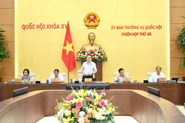Khai mạc phiên họp thứ 48 của UBTVQH, xem xét nhiều nội dung quan trọng - Ảnh 1.