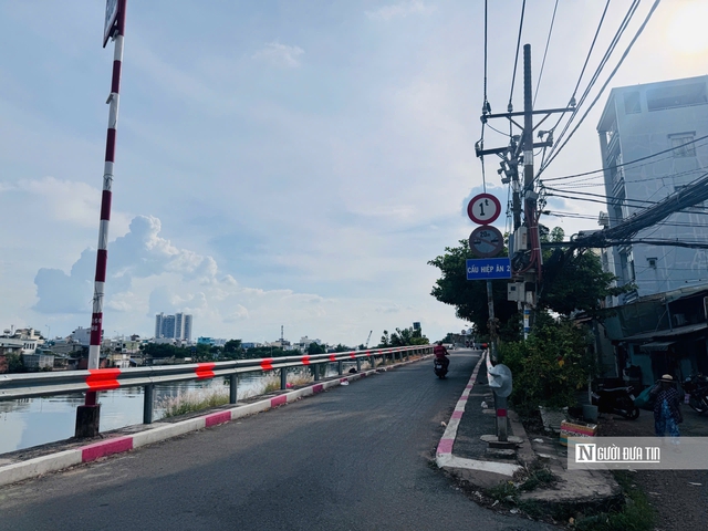 Loạt nhà bên Kênh Đôi, Tp.HCM đập bỏ trước giờ “G”- Ảnh 7. Loạt nhà bên Kênh Đôi, Tp.HCM đập bỏ trước giờ “G”- Ảnh 7.