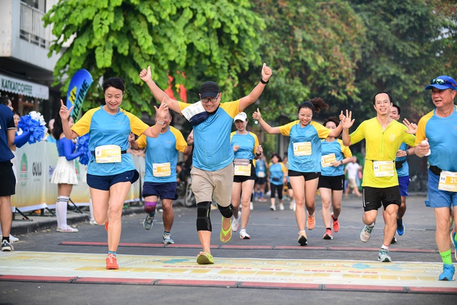 Chạy giữa mùa trăng – Vietnam Airlines “Run For Love 2025” trở lại - Ảnh 1.