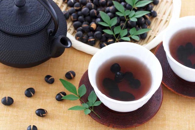 Đậu đen rang – thứ nước uống thần kỳ mà không phải ai cũng biết - Ảnh 1.