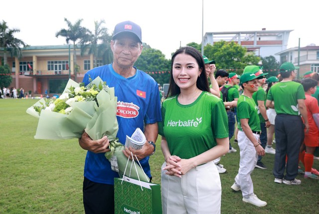 Herbalife Việt Nam tiếp tục đồng hành và tiếp sức cho các Đội tuyển Bóng đá Quốc gia Việt Nam - Ảnh 3.