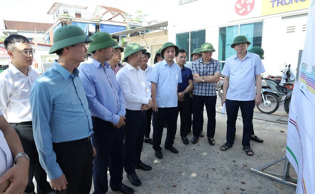 Hà Tĩnh: Tháo gỡ vướng mắc mặt bằng, sớm đưa dự án giao thông vào khai thác- Ảnh 3.