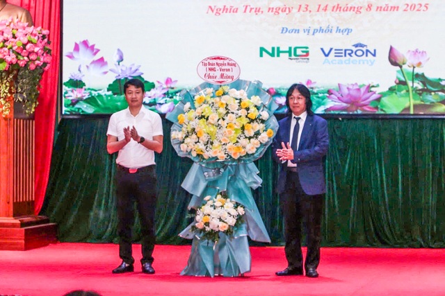 NGUYỄN HOÀNG ĐỒNG HÀNH PHONG TRÀO “BÌNH DÂN HỌC VỤ DỮ LIỆU” - Ảnh 5.