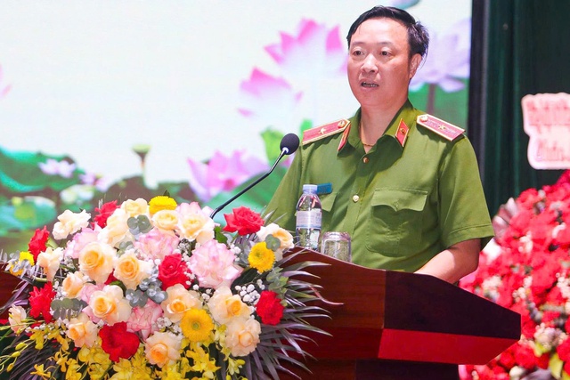 NGUYỄN HOÀNG ĐỒNG HÀNH PHONG TRÀO “BÌNH DÂN HỌC VỤ DỮ LIỆU” - Ảnh 3.