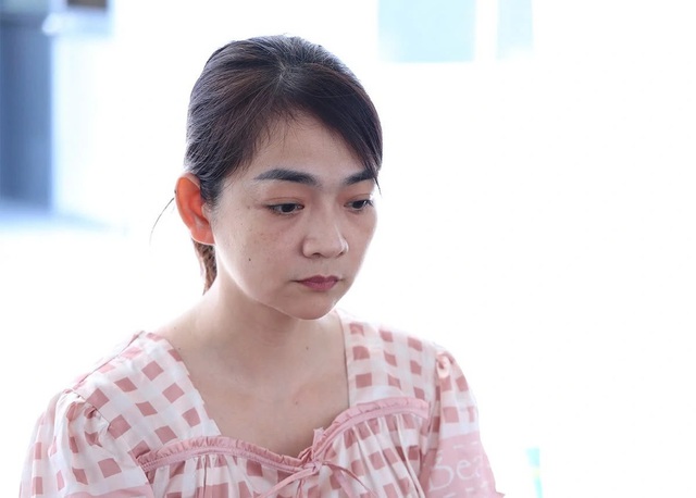 Bắt tạm giam người phụ nữ mạo danh nhân viên ngân hàng, lừa đảo gần 30 tỷ đồng - Ảnh 1.