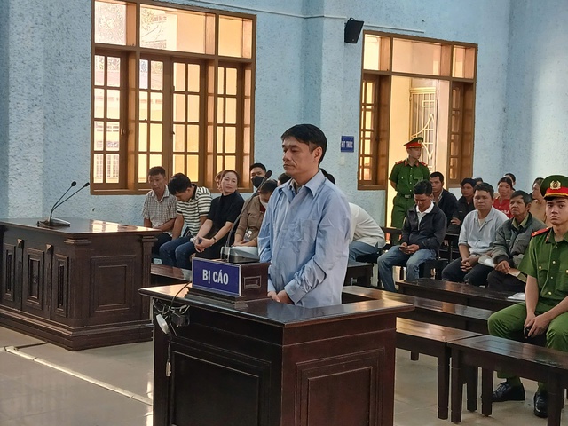 Lừa đảo chiếm đoạt tài sản, cựu Phó giám đốc ngân hàng lãnh án 25 năm tù giam- Ảnh 1.