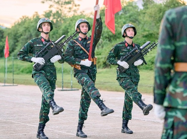 Thượng úy Lê Hoàng Hiệp xuất hiện gây sốt ở "Sao nhập ngũ" - Ảnh 3.