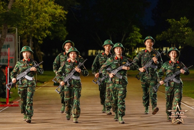 Thượng úy Lê Hoàng Hiệp xuất hiện gây sốt ở "Sao nhập ngũ" - Ảnh 4.