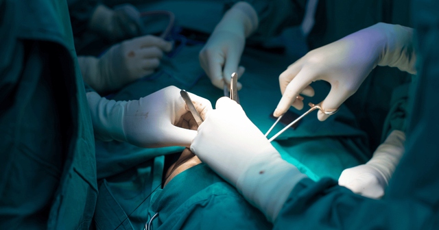 Bệnh viện mất điện 10 phút, bệnh nhân phẫu thuật tim tử vong - Ảnh 1.