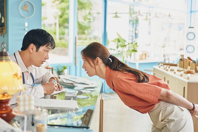 "Nữ thần Kpop" Yoona nhảy sông Hàn giữa đêm khiến cư dân mạng thót tim - Ảnh 1.