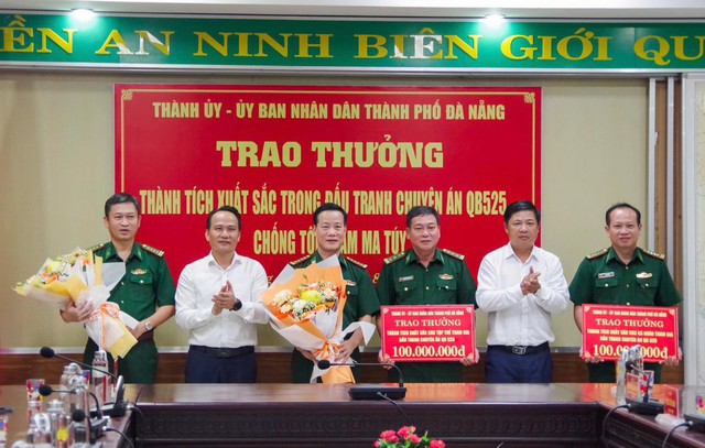 Chủ tịch Đà Nẵng: Nếu 300 kg ma túy lọt ra ngoài, hậu quả với xã hội sẽ đặc biệt nghiêm trọng- Ảnh 1. Chủ tịch Đà Nẵng: Nếu 300 kg ma túy lọt ra ngoài, hậu quả với xã hội sẽ đặc biệt nghiêm trọng- Ảnh 1.
