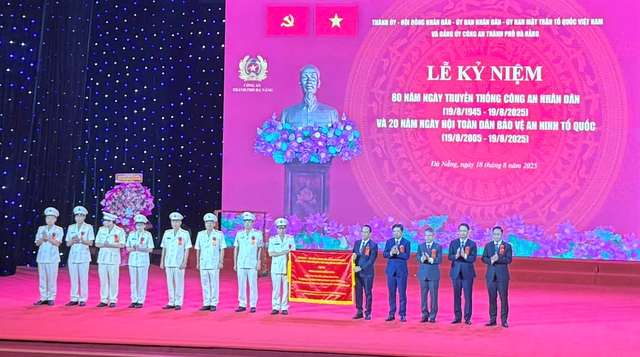 Công an Đà Nẵng khẳng định vai trò “lá chắn thép” trong giai đoạn mới- Ảnh 2.