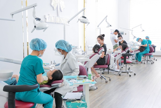 Bác sĩ tiết lộ thời điểm vàng để niềng răng hiệu quả nhất - Ảnh 3. Bác sĩ tiết lộ thời điểm vàng để niềng răng hiệu quả nhất - Ảnh 3.