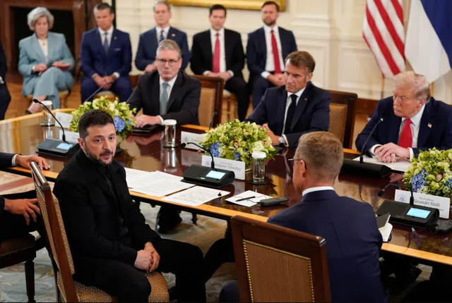 Bầu không khí rất khác khi ông Zelensky gặp lại ông Trump ở Nhà Trắng - Ảnh 3.